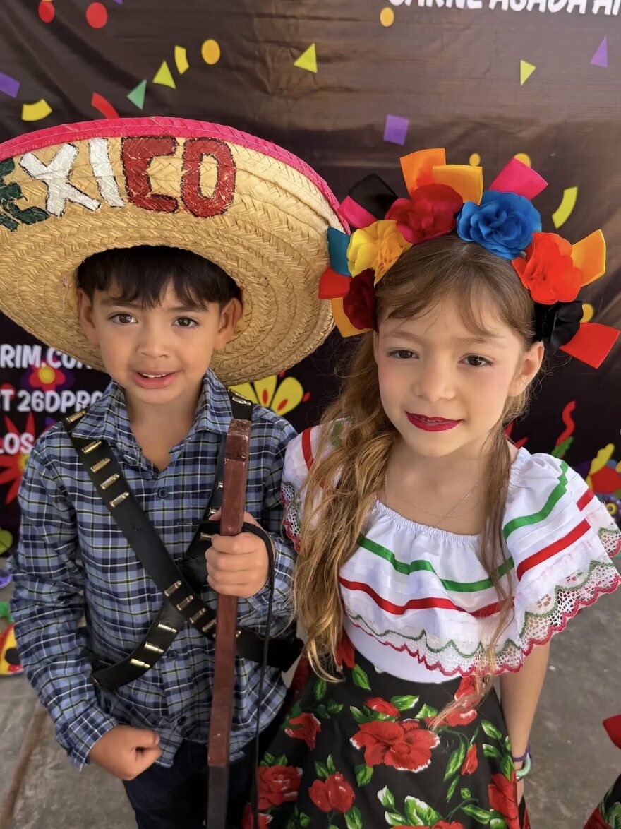 Young people at the Rotary Club San Carlos Carne Asada