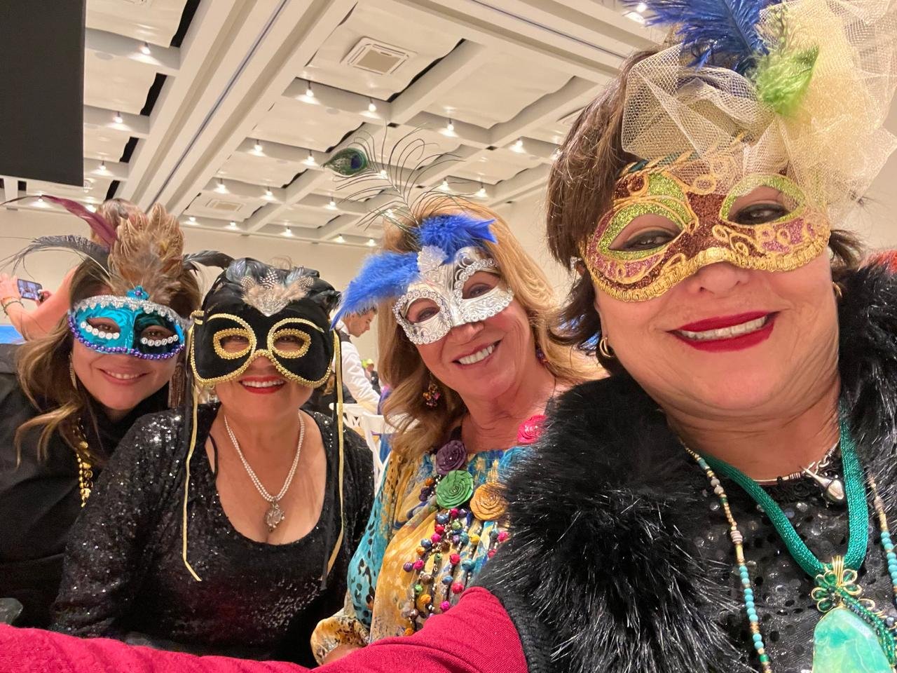 Fellowship during the Rotary Club San Carlos Mardi Gras